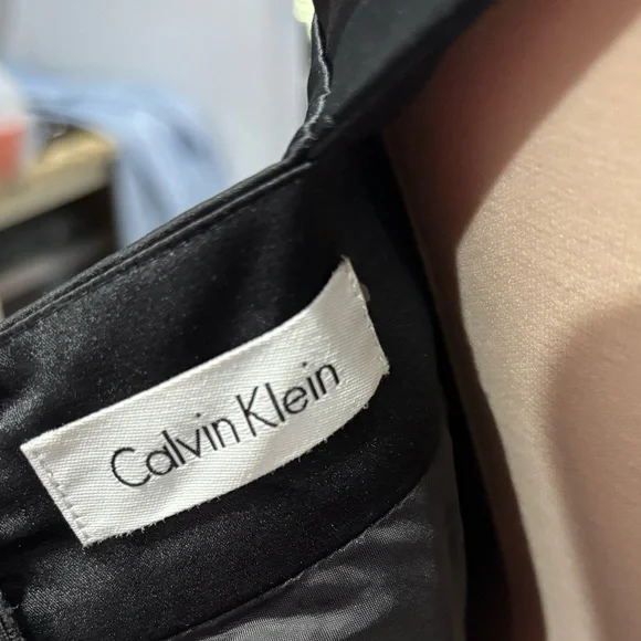 Calvin Klein Black Lace/Satin Floor Length Maxi Ball/Prom Dress-size 2 - Picture 11 of 12